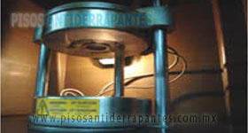 DESARROLLO DE HULES | PISOS ANTIDERRAPANTES |